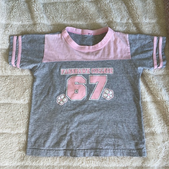 super cute baby pink tee - Picture 2 of 3